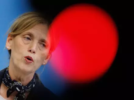 Ziel sei mehr Bildungsgerechtigkeit, sagte Familienministerin Karin Prien.  - Foto: Carsten Koall/dpa