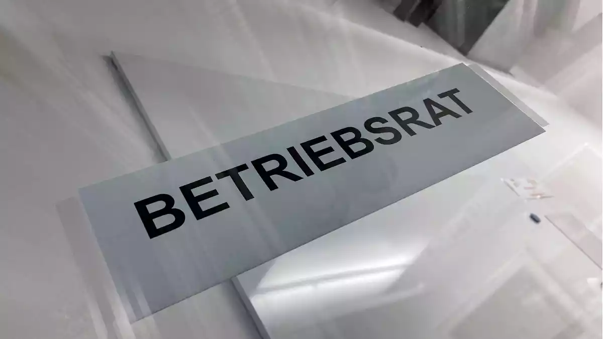 Aus Sicht der Arbeitgeber läuft die Mitbestimmung der Betriebsräte in Unternehmen nicht optimal. (Archivbild) - Bild: Nicole Becker/dpa