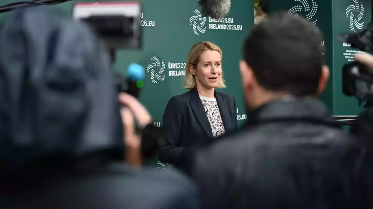Wirbt für schärfere Visa-Regeln: EU-Chefdiplomatin Kaja Kallas. - Bild: Michael Brandt/dpa