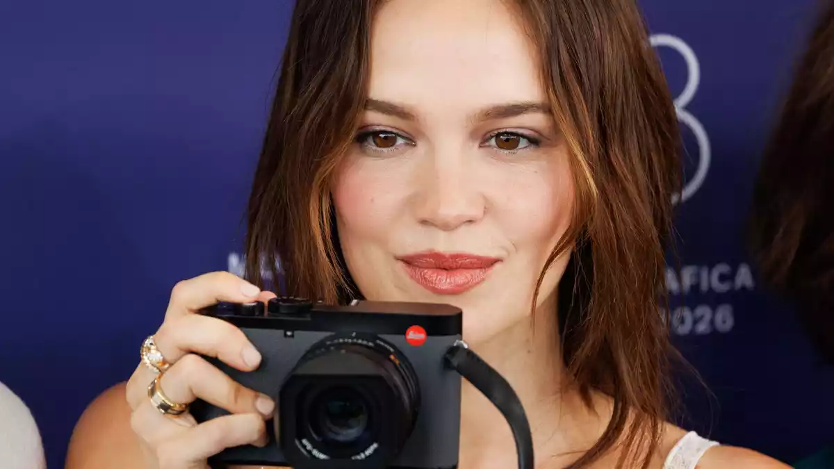 Spielt die Hauptrolle in «Das Mädchen mit der Leica»: Emilia Schüle. - Bild: Cinzia Camela/LPS via ZUMA Press Wire/dpa