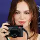 Spielt die Hauptrolle in «Das Mädchen mit der Leica»: Emilia Schüle. - Bild: Cinzia Camela/LPS via ZUMA Press Wire/dpa