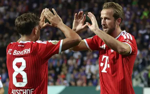 Harry Kane brachte die Bayern in Osnabrück zurück ins Spiel. - Foto: David Ebener/dpa