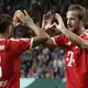 Harry Kane brachte die Bayern in Osnabrück zurück ins Spiel. - Bild: David Ebener/dpa