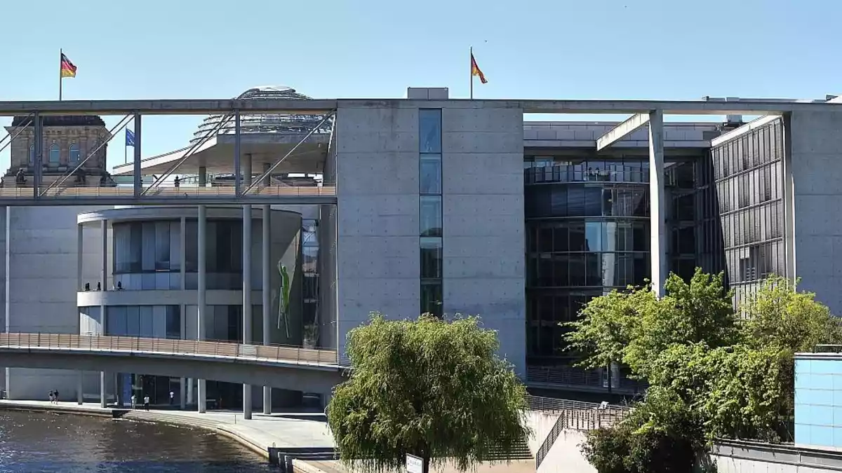 Bundestag sucht Caterer für Empfang nach Präsidentenwahl