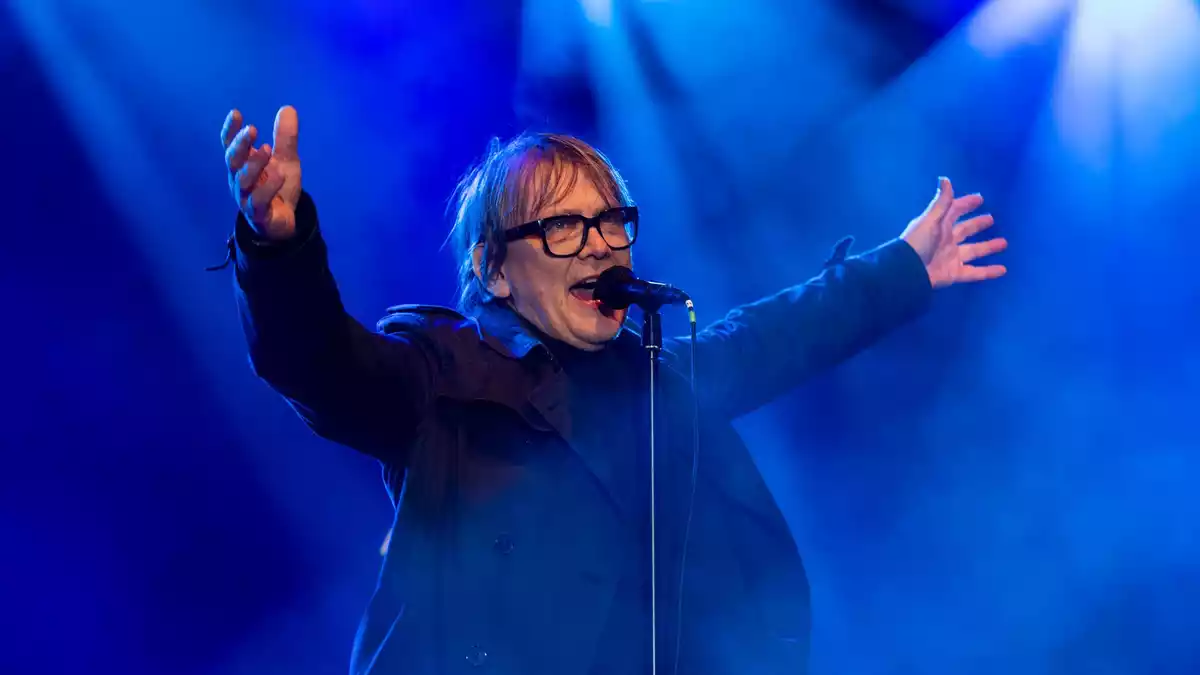 Sven Regener ist nicht zuletzt als Sänger und Texter der Indieband Element of Crime bekannt. (Archivbild)  - Bild: Christophe Gateau/dpa