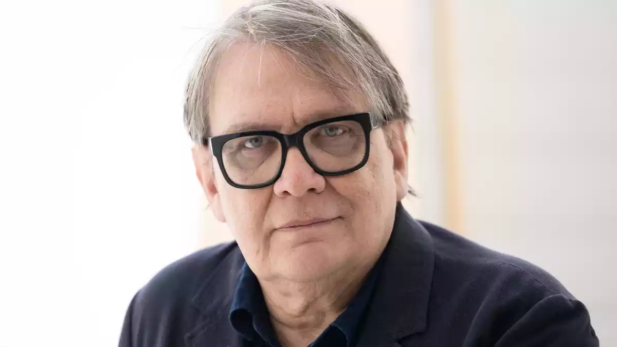 Sven Regener ist inzwischen 65 und sein Debütroman «Herr Lehmann» auch schon ein Vierteljahrhundert alt. (Archivbild)  - Bild: Boris Roessler/dpa