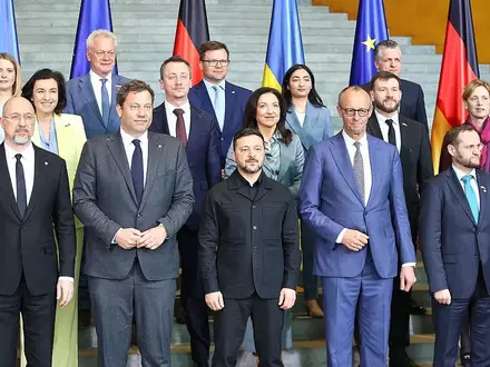 Gruppenbild bei deutsch-ukrainischen Regierungskonsultationen (Archiv) - Foto: via dts Nachrichtenagentur