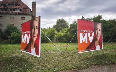 Wahlplakate für die Landtagswahl 2026 mit Manuela Schwesig (Archiv) - Foto: via dts Nachrichtenagentur