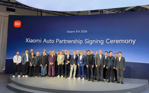 Xiaomi bringt seine Autos nach Europa. - Foto: Christoph Dernbach/dpa