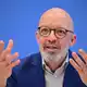 Auch die Ökonomen vom Ifo-Institut werden optimistischer. - Bild: Sebastian Gollnow/dpa