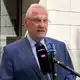 Bayerns Innenminister Joachim Herrmann (CSU) sprach auf einer Pressekonferenz von «Brandanschlägen». - Bild: Felix Kirberg/dpa