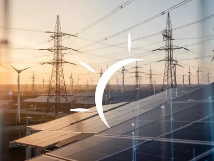 Moderne Energieinfrastruktur bei Sonnenuntergang als Symbol für wachsende Margen im Versorgungssektor. - Foto: über boerse-global.de