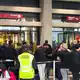 Die Abfertigung der Fluggäste wird so weit wie möglich auf Terminal 2 verlegt.  - Bild: Ann-Marie Utz/dpa