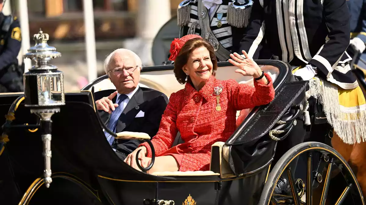 Der schwedische König Carl XVI. Gustaf und Königin Silvia bei ihrer Goldenen Hochzeit im Juni 2026. (Archivbild) - Bild: Henrik Montgomery/TT News Agency/AP/dpa