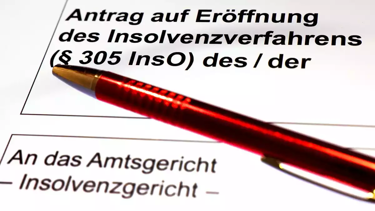 Die Zahl der insolventen Unternehmen mit einem Jahresumsatz von mindestens 50 Millionen Euro steigt einer Untersuchung zufolge weiter. (Symbolbild) - Bild: Oliver Berg/dpa