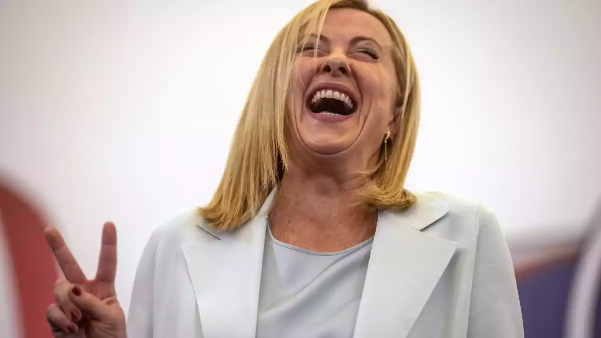 Im Wahlkampf vor knapp vier Jahren gab sich Meloni radikal. (Archivbild) - Bild: Oliver Weiken/dpa