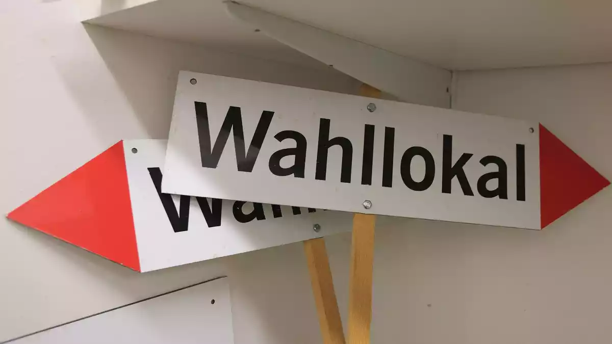 Wo geht's lang für Sachsen-Anhalt? Die Wähler entscheiden darüber. (Symbolbild) - Bild: Matthias Bein/dpa