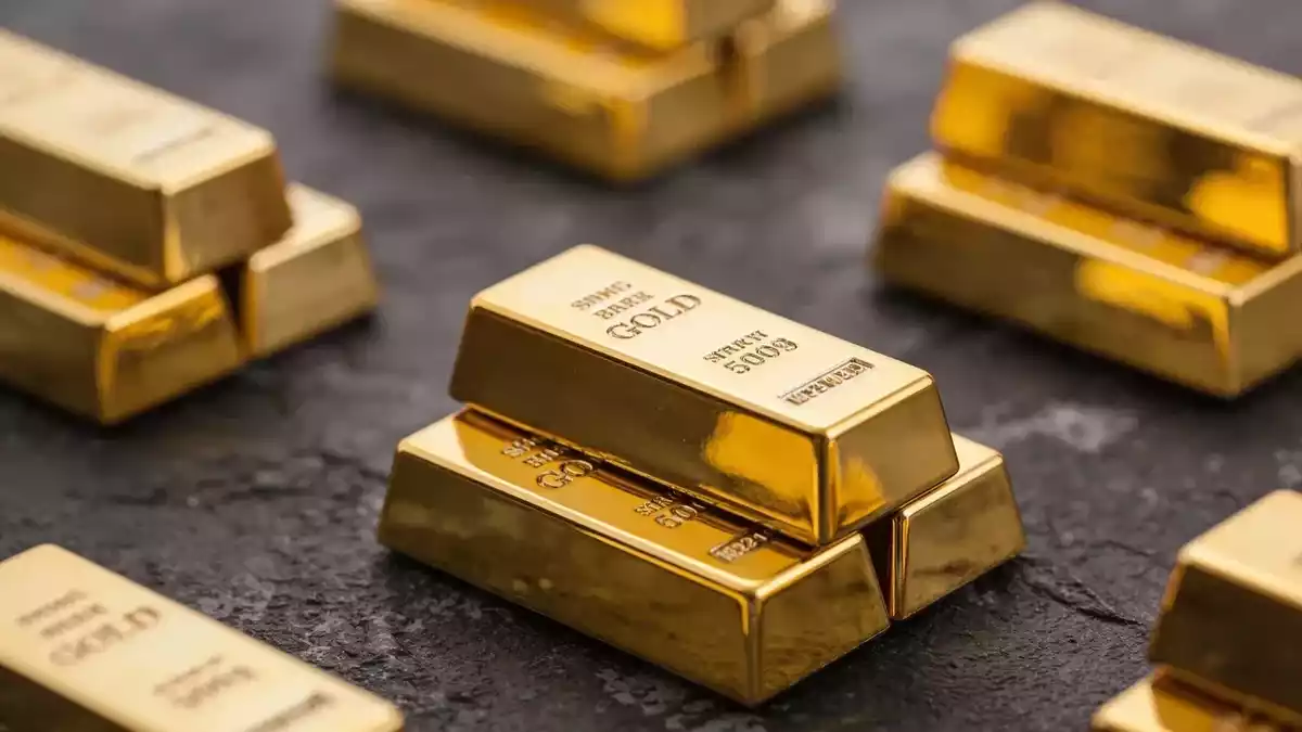 Gold Rebounds on Fed Hints as Dutch Central Bank Repatriates Bullion