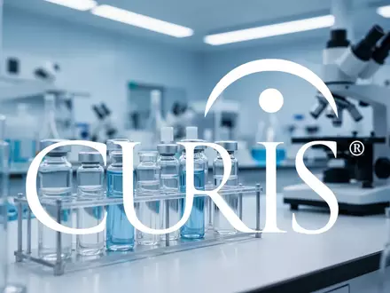 Modernes medizinisches Forschungslabor mit Laborgeräten als Symbol für klinische Studien und biotechnologische Entwicklung. - Foto: über boerse-global.de