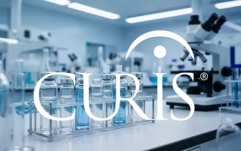 Modernes medizinisches Forschungslabor mit Laborgeräten als Symbol für klinische Studien und biotechnologische Entwicklung. - Foto: über boerse-global.de
