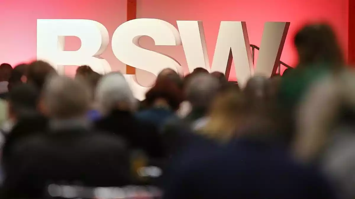 Thüringen: Zehn BSW-Abgeordnete verlassen zunächst nur Partei