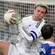 Der junge Manuel Neuer im Schalke-Trikot in Aktion. (Archivbild) - Bild: picture alliance / dpa