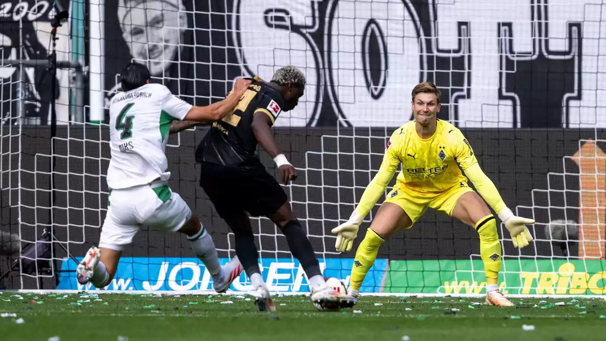 David Mokwa mit dem zwischenzeitlichen Treffer zum 1:1. - Bild: David Inderlied/dpa