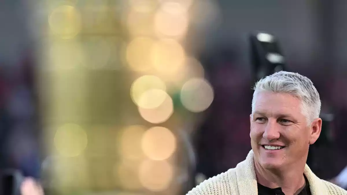 Bastian Schweinsteiger zog die Lose. (Archivfoto) - Bild: Hendrik Schmidt/dpa