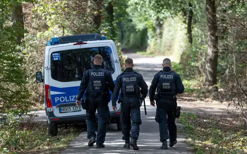 Die Polizei geht Hinweisen aus der Bevölkerung nach. - Foto: Jan Ohmen/dpa