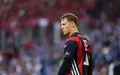 Manuel Neuer wurde bei seinem möglicherweise letzten Auftritt in der Schalker Arena ausgepiffen.  - Foto: Fabian Strauch/dpa