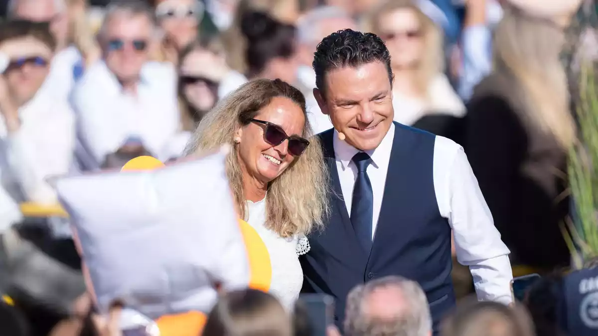Mross ist für seine Nähe zum Publikum bekannt. - Bild: Silas Stein/dpa