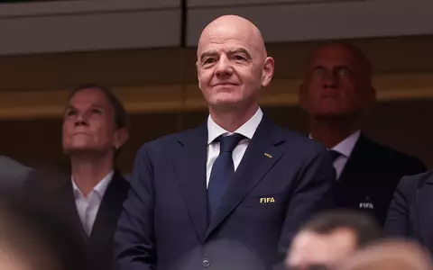 FIFA-Präsident Gianni Infantino hält an der Wiederwahl fest. (Archivbild) - Foto: Sam Hodde/AP/dpa