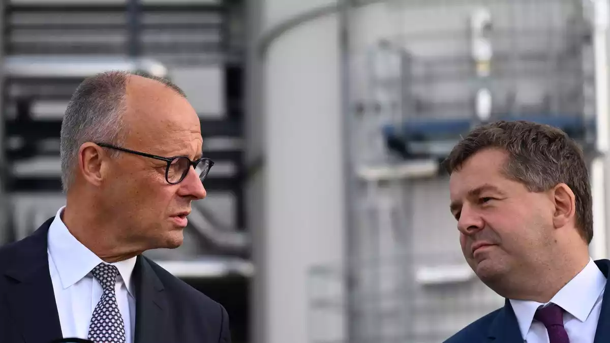 Was den Umgang mit der Linken angeht, sind diese beiden auf einer Linie. - Bild: Hendrik Schmidt/dpa
