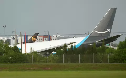Auf dem Flughafen in Miami kam es zu einem Unfall.  - Foto: Lynne Sladky/AP/dpa