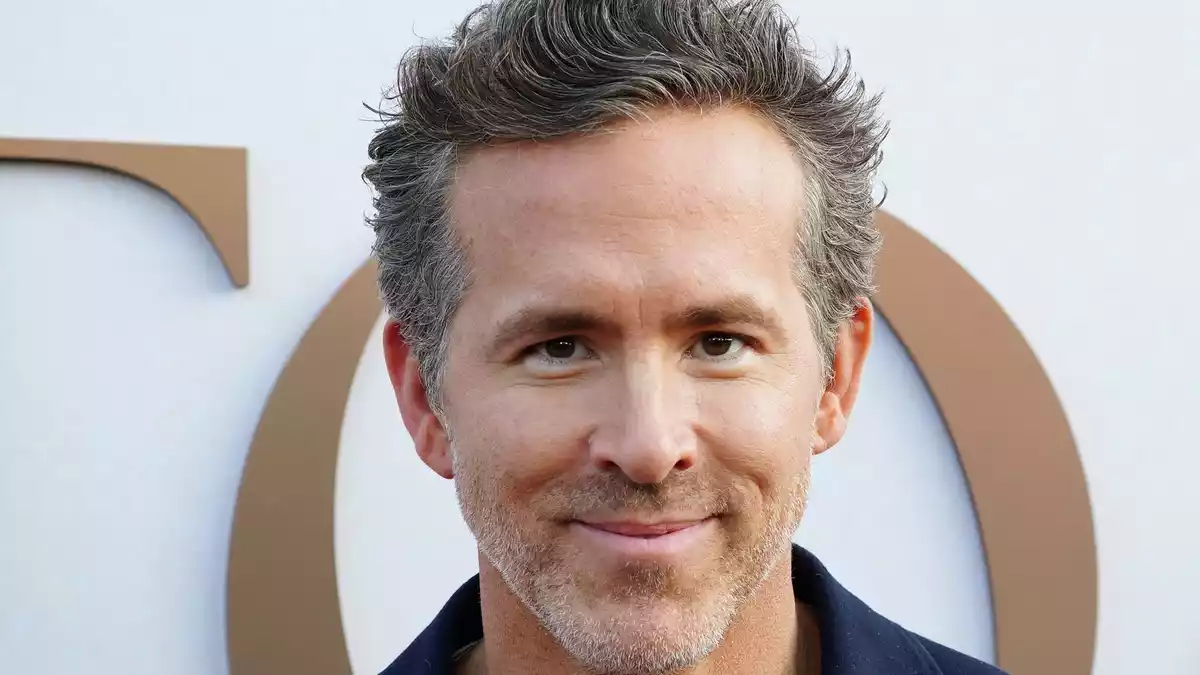 Hollywood-Star Ryan Reynolds («Deadpool») steht eigenen Angaben zufolge nicht gerne an seinem Geburtstag im Mittelpunkt. (Archivbild) - Bild: Jordan Strauss/Invision/AP/dpa