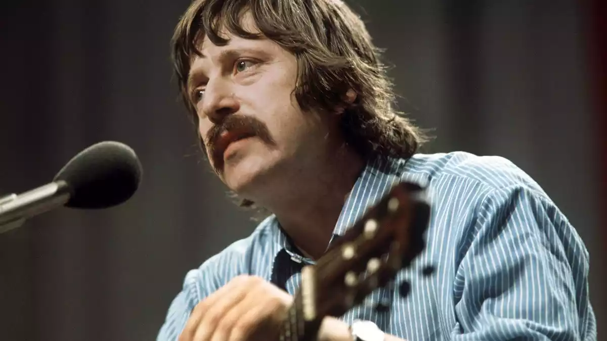 Nach einem Konzert in Köln wurde Wolf Biermann im November 1976 von der DDR ausgebürgert. (Archivbild) - Bild: Hans Bertram/dpa