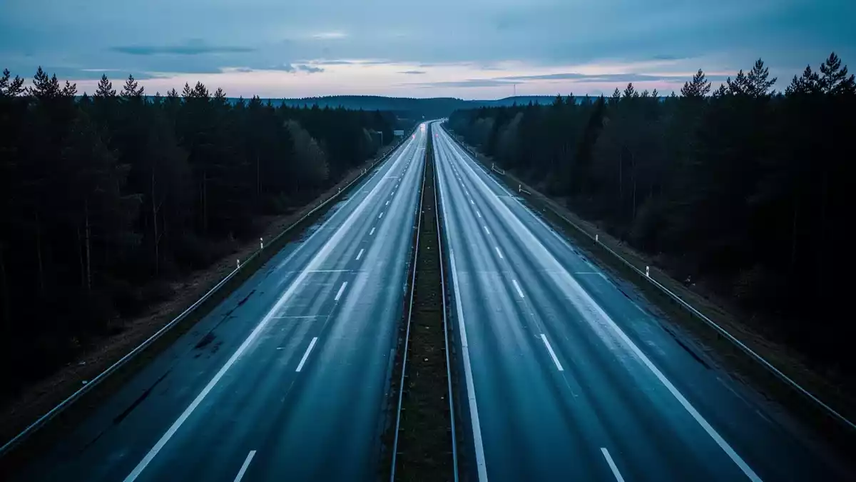 ADAC und Verdi verlangen mehr Sicherheit im Transportwesen