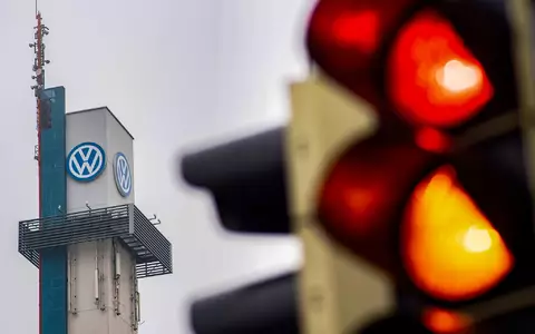 Bald grünes Licht in Osnabrück? Das VW-Werk soll zu einem Kompetenzzentrum für Sicherheits- und Verteidigungslösungen weiterentwickelt werden. (Archivbild) - Foto: Hauke-Christian Dittrich/dpa