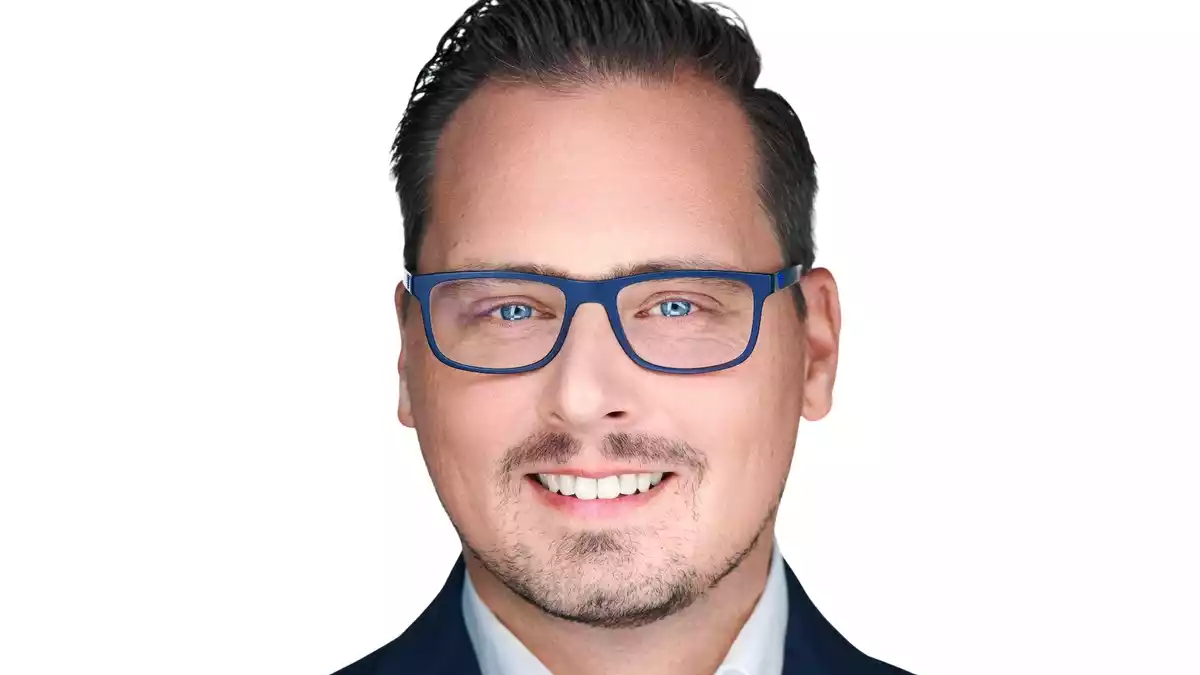 Andreas Krieg von SaphirACon , Illustration mit AI erstellt.