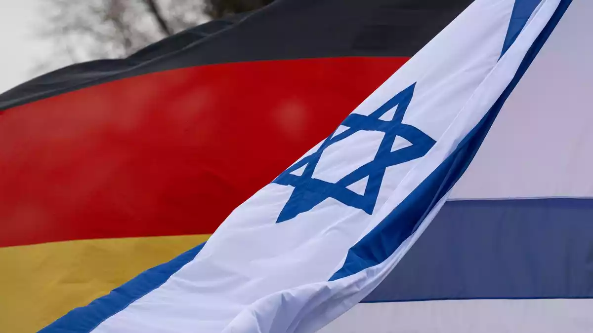 Deutschland hält seine Rüstungsexporte an Israel für vereinbar mit internationalem Recht (Archivbild). - Bild: Robert Michael/dpa