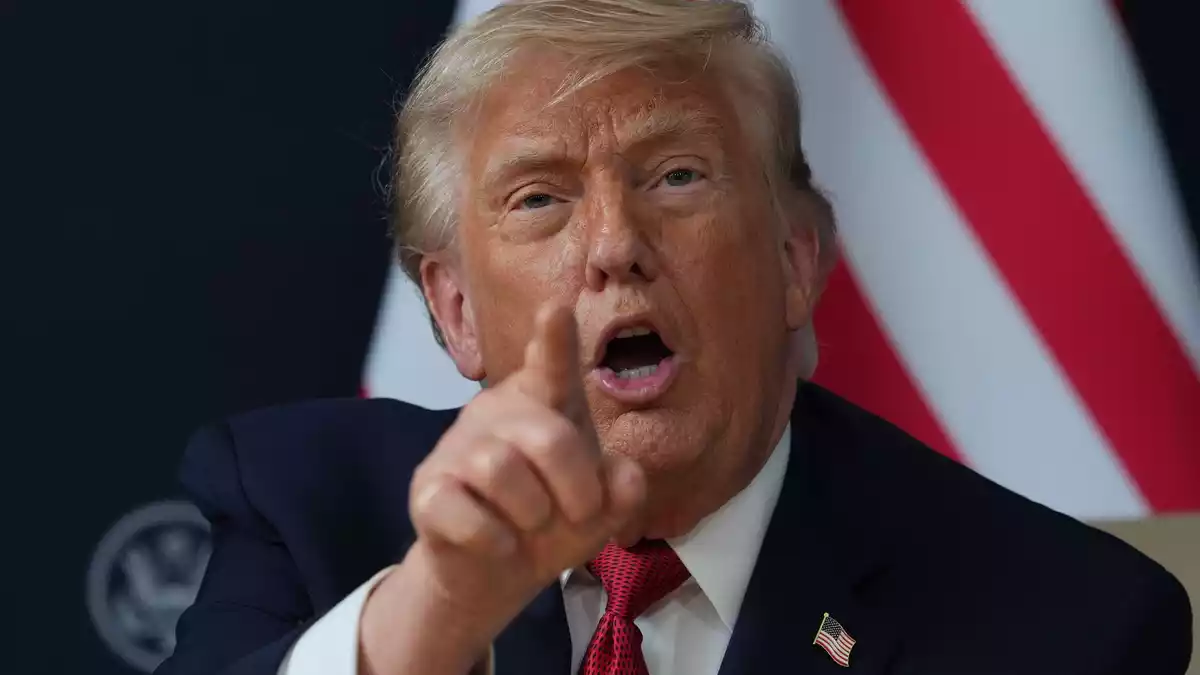 US-Präsident Donald Trump will Grönland unter die Kontrolle der Vereinigten Staaten bringen. (Archivbild) - Bild: Julia Demaree Nikhinson/AP/dpa