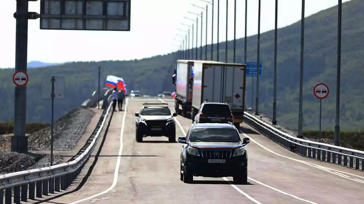 Im Fernen Osten Russlands wurde die erste Straßenverbindung ins benachbarte Nordkorea eröffnet. - Bild: Dmitry Ignatenko/Government of Primorsky Krai Region via AP/dpa
