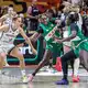 Leonie Fiebich und die deutschen Basketballerinnen stehen bei der Heim-WM in der Zwischenrunde. - Bild: Andreas Gora/dpa