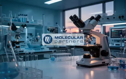 Abstrakte Darstellung moderner biotechnologischer Forschung in einem Labor mit atmosphärischer Beleuchtung. - Foto: über boerse-global.de