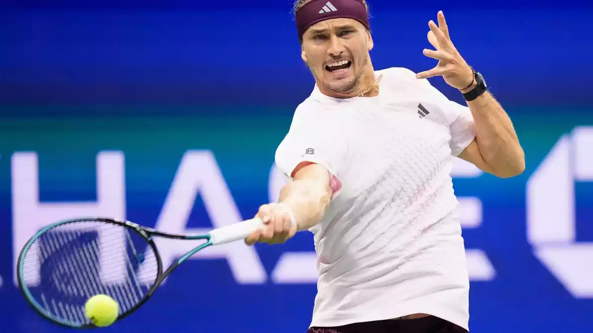 Souverän erreicht Alexander Zverev das Viertelfinale.  - Bild: Frank Franklin II/AP/dpa