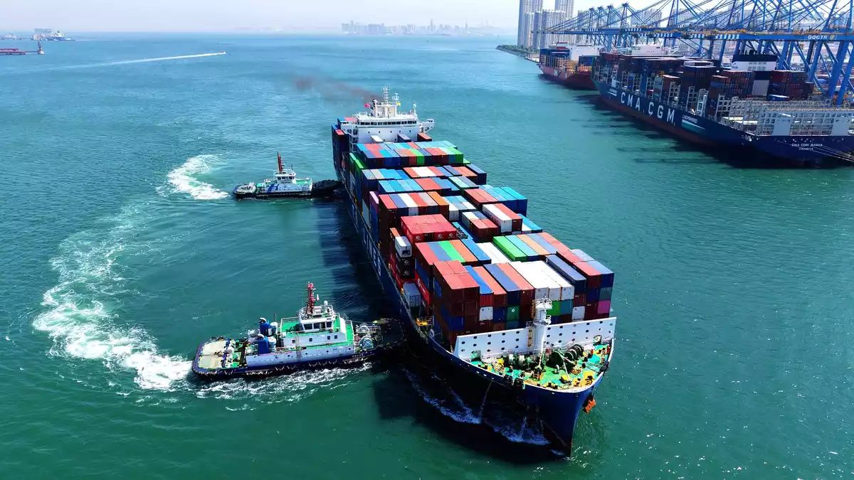 Exporte helfen, Chinas Wirtschaftsmotor weiter anzutreiben. (Symbolbild)   - Bild: Yu Fangping/XinHua/dpa