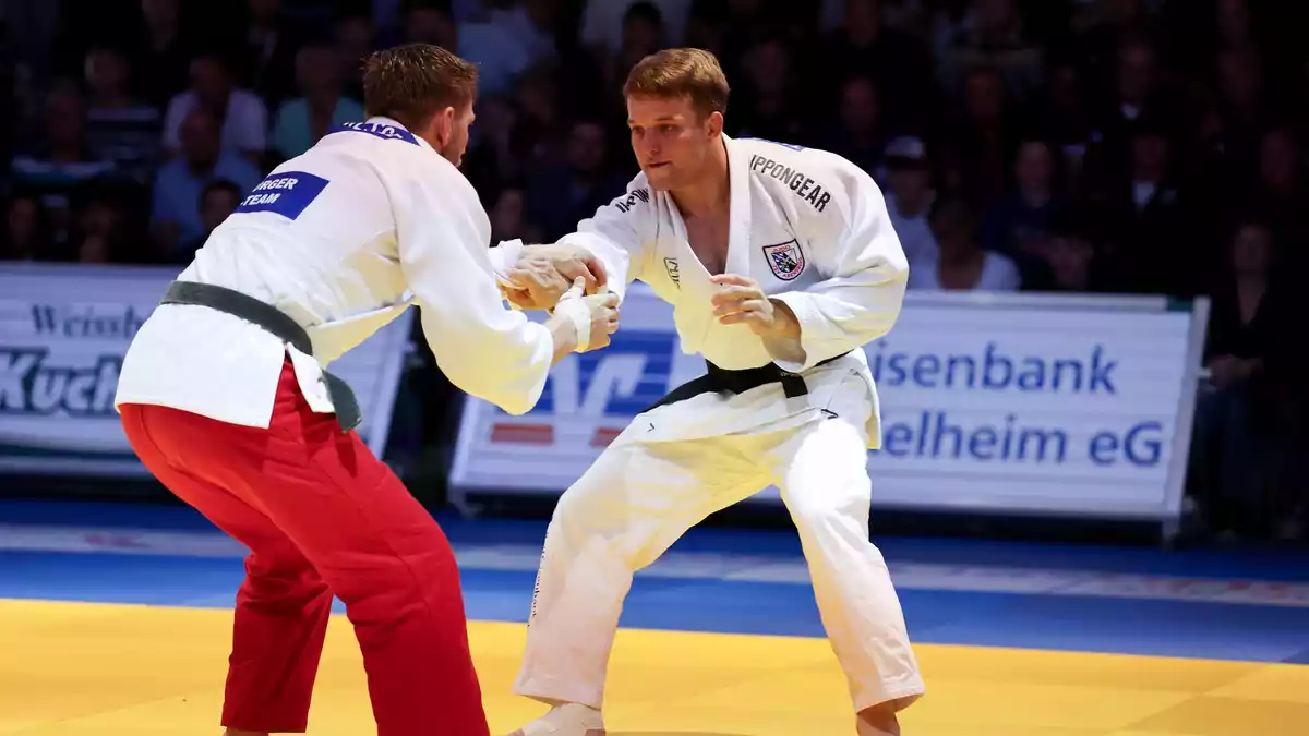 Deutschlands Olympia-Starter Timo Cavelius (r) wurde Opfer einer Prügel-Attacke. (Archivfoto) - Bild: Erik Gruhn/Deutscher Judo-Bund/dpa