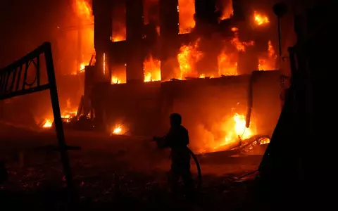 Wie so oft wurde Kiew auch diesmal wieder in der Nacht attackiert. - Foto: Alex Babenko/AP/dpa