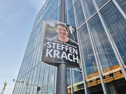 Wahlplakat mit Steffen Krach (Archiv) - Foto: via dts Nachrichtenagentur