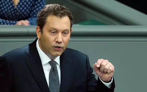 Klingbeil zieht eine rote Linie für Reformen.  - Foto: Kay Nietfeld/dpa